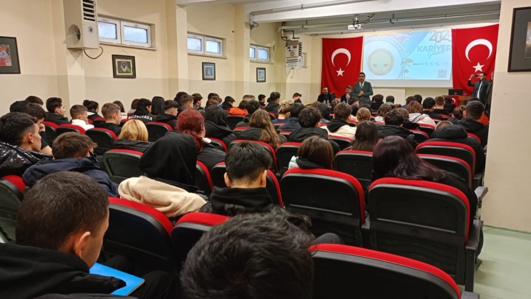 Genç AR-GE Kapsamında Dr. Sadık Ahmet Turizm Meslek Lisesi'nde Kariyer Rehberliği